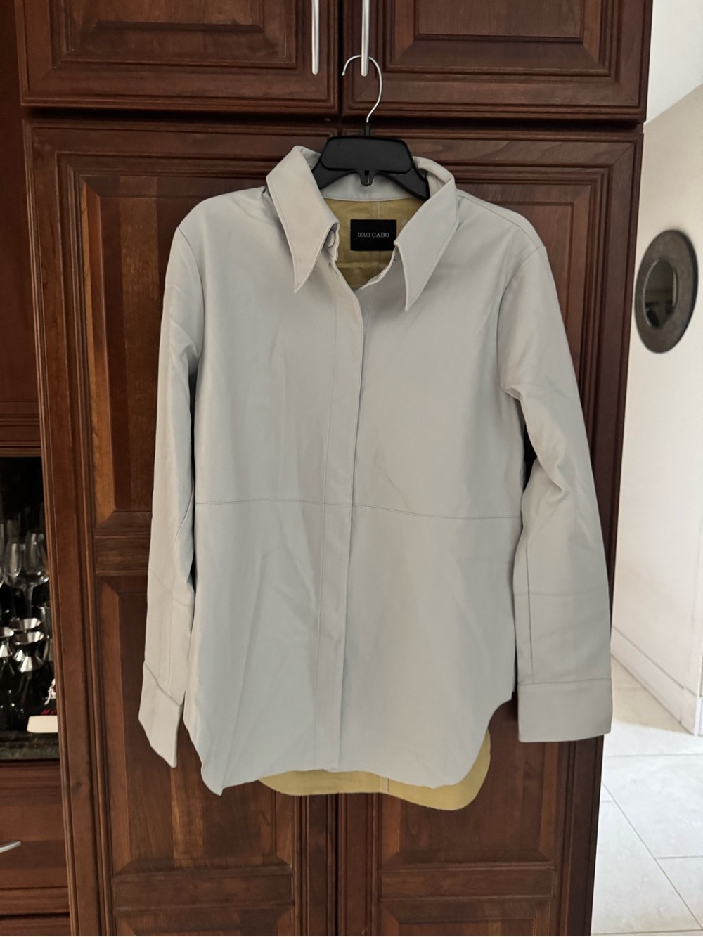 New Dolce Cabo Light Gray Faux Leather Button-Front Shirt Jacket